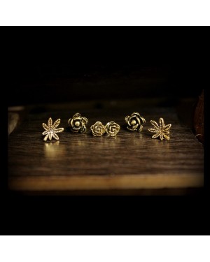 Set of Stud Earrings